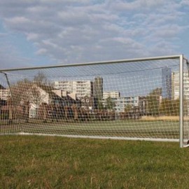 Voetbaldoel ovaal 120x100 gefr. nethaak, verpl. vol gelast, wielen achterzijde