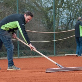 Gravel voorjaar onderhoud door Scheepers Sport - afbeelding