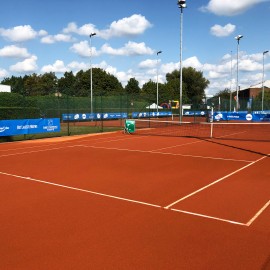 Renovatie van allweather courts bij TC Forest Hills - afbeelding