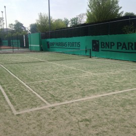 Onderhoud kunstgras sportvelden door Scheepers Sport - afbeelding