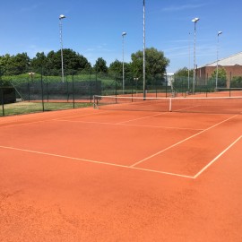 Renovatie van allweather courts bij TC Forest Hills - afbeelding